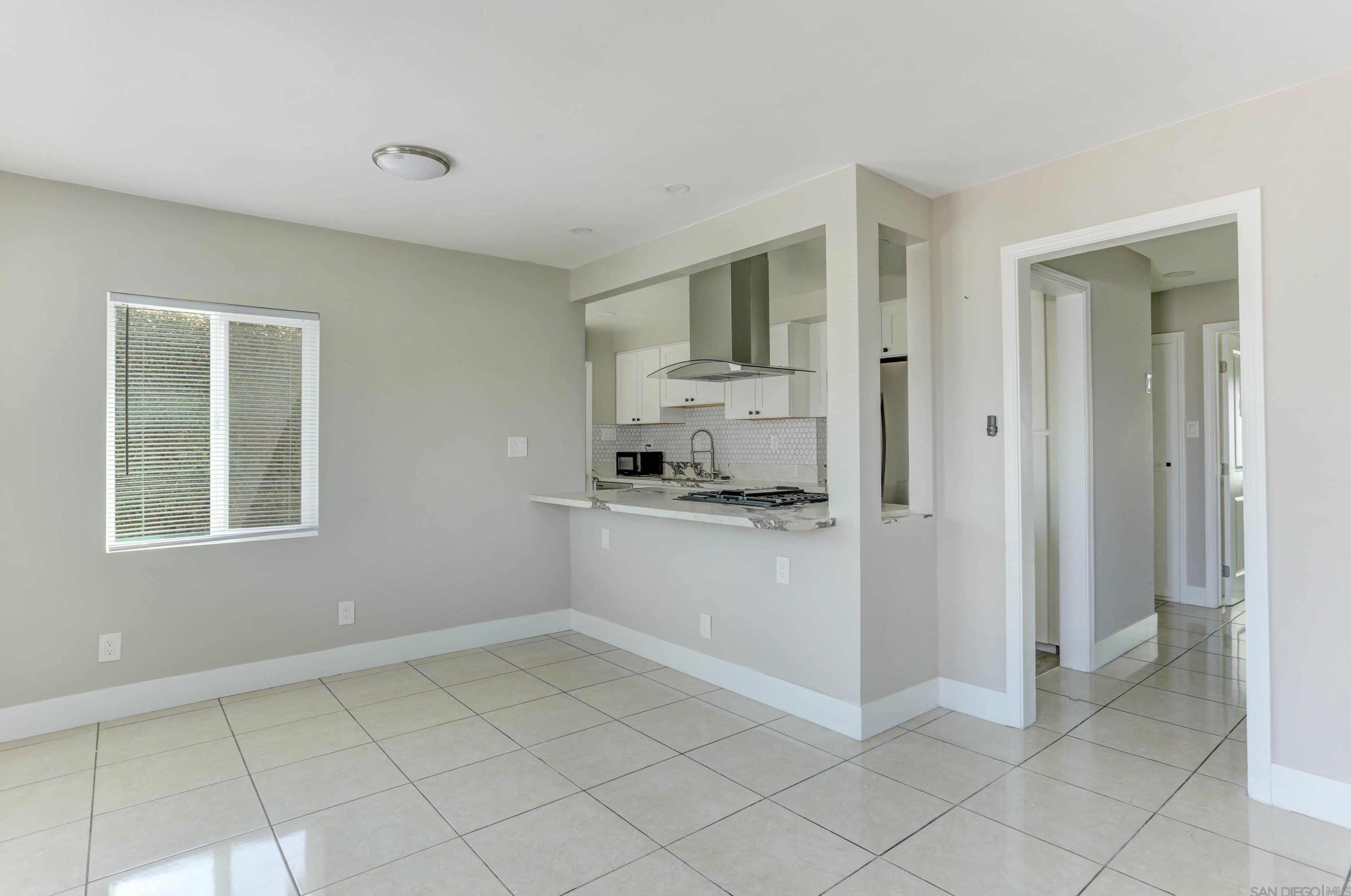 4778-80 College Ave, San Diego CA  92115-3905 exterior
