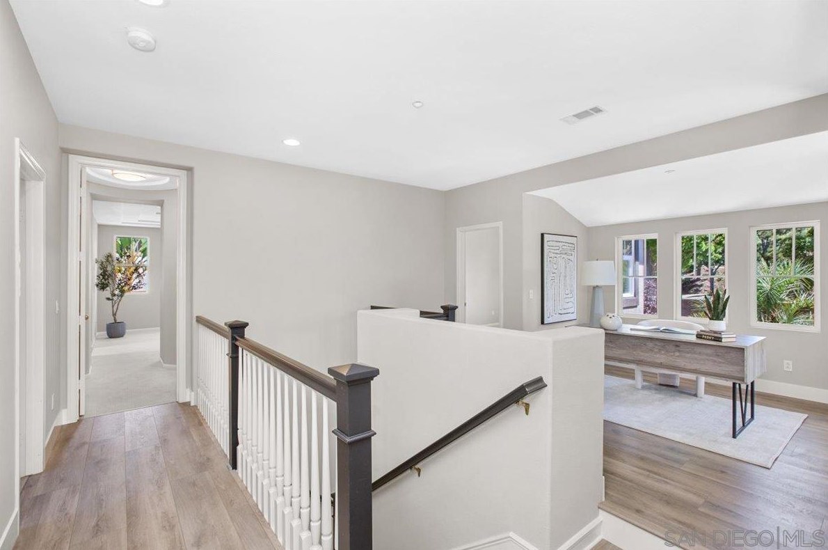 676 Cypress Hl Dr, Encinitas CA 92024-2394 exterior