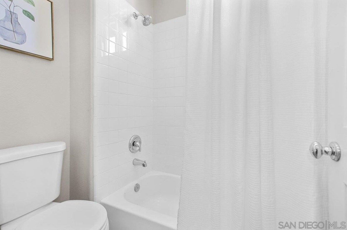 676 Cypress Hl Dr, Encinitas CA 92024-2394 exterior