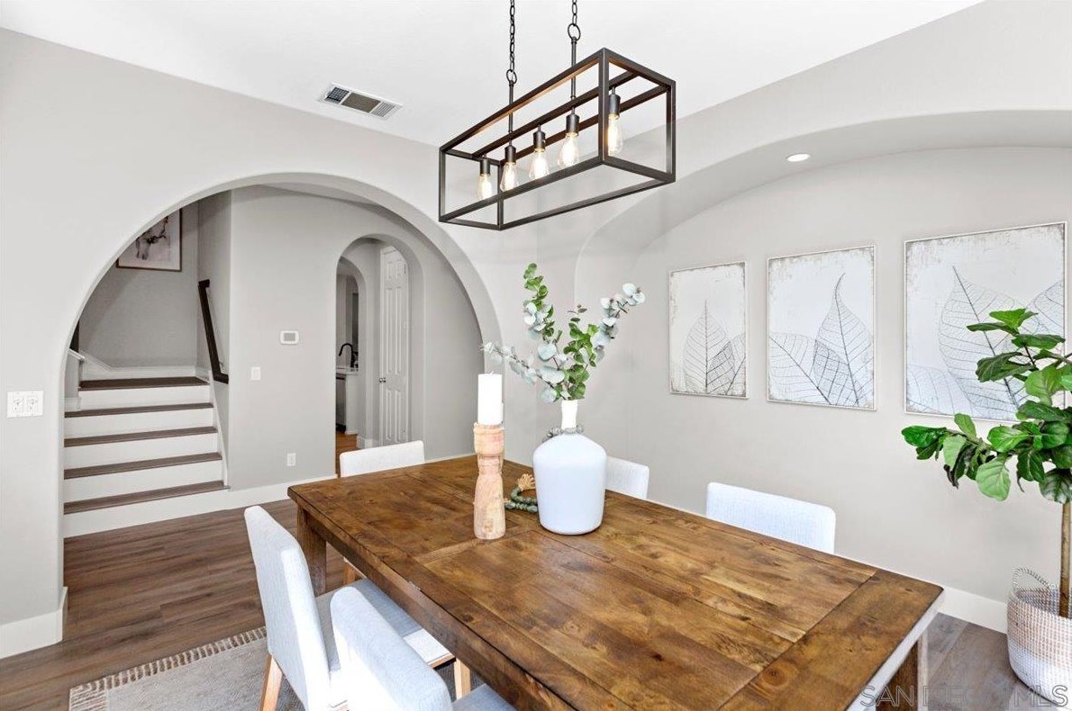 676 Cypress Hl Dr, Encinitas CA 92024-2394 exterior