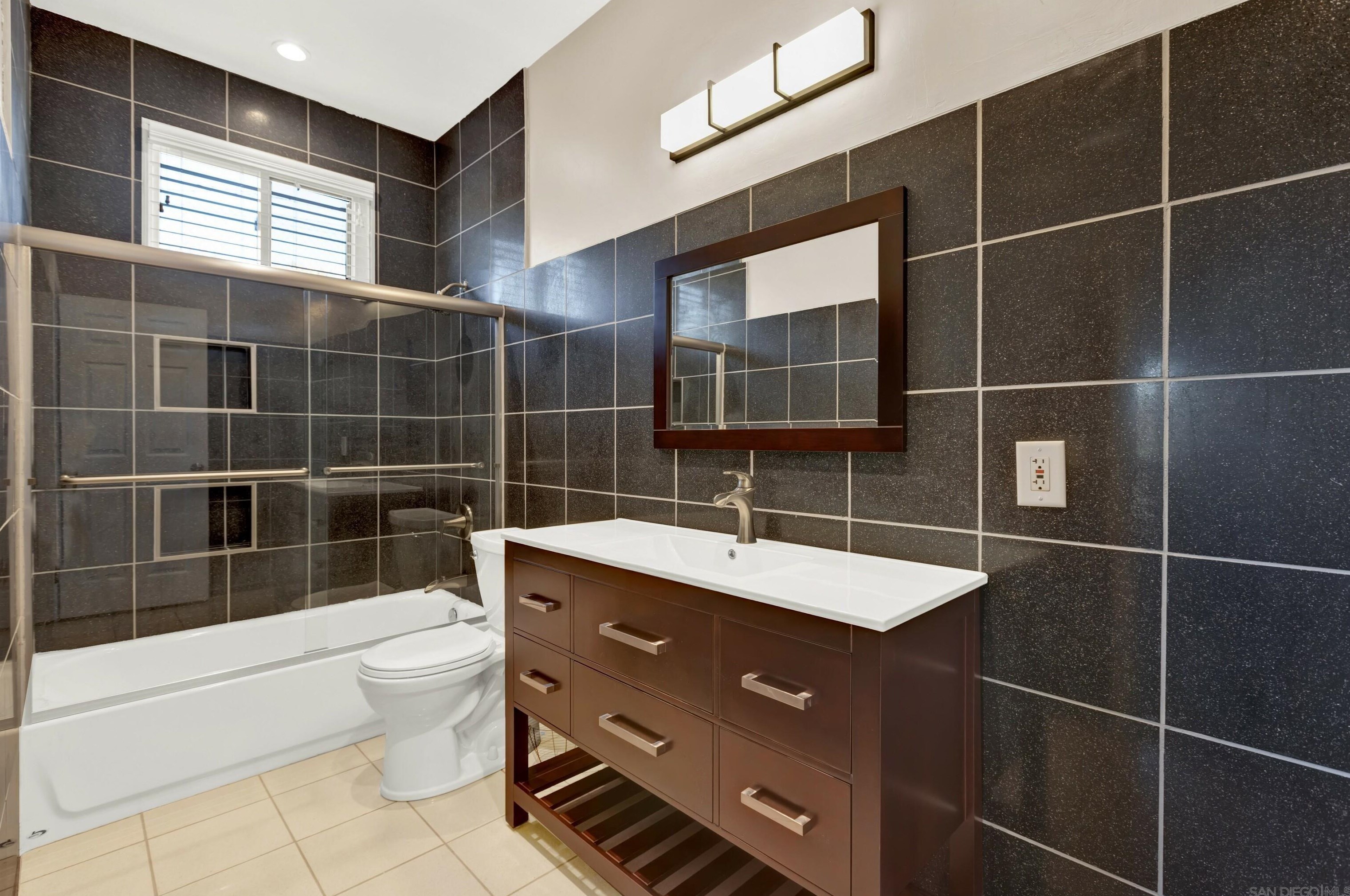 4539 Alpine, Alpine CA  91901-2110 exterior