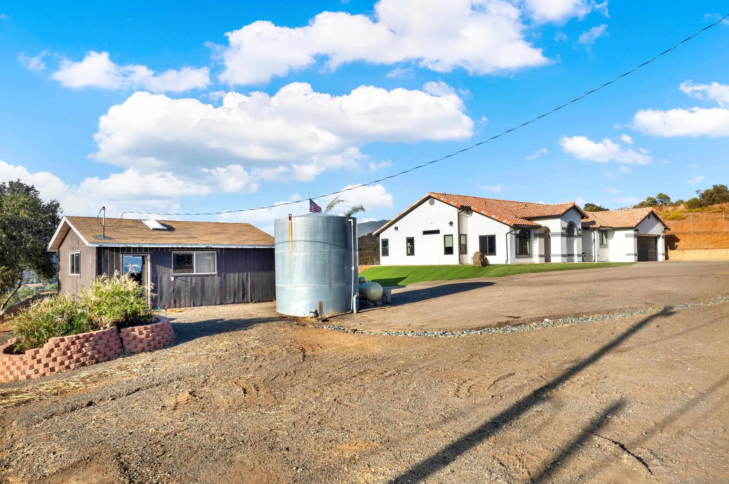 4539 Alpine, Alpine CA  91901-2110 exterior