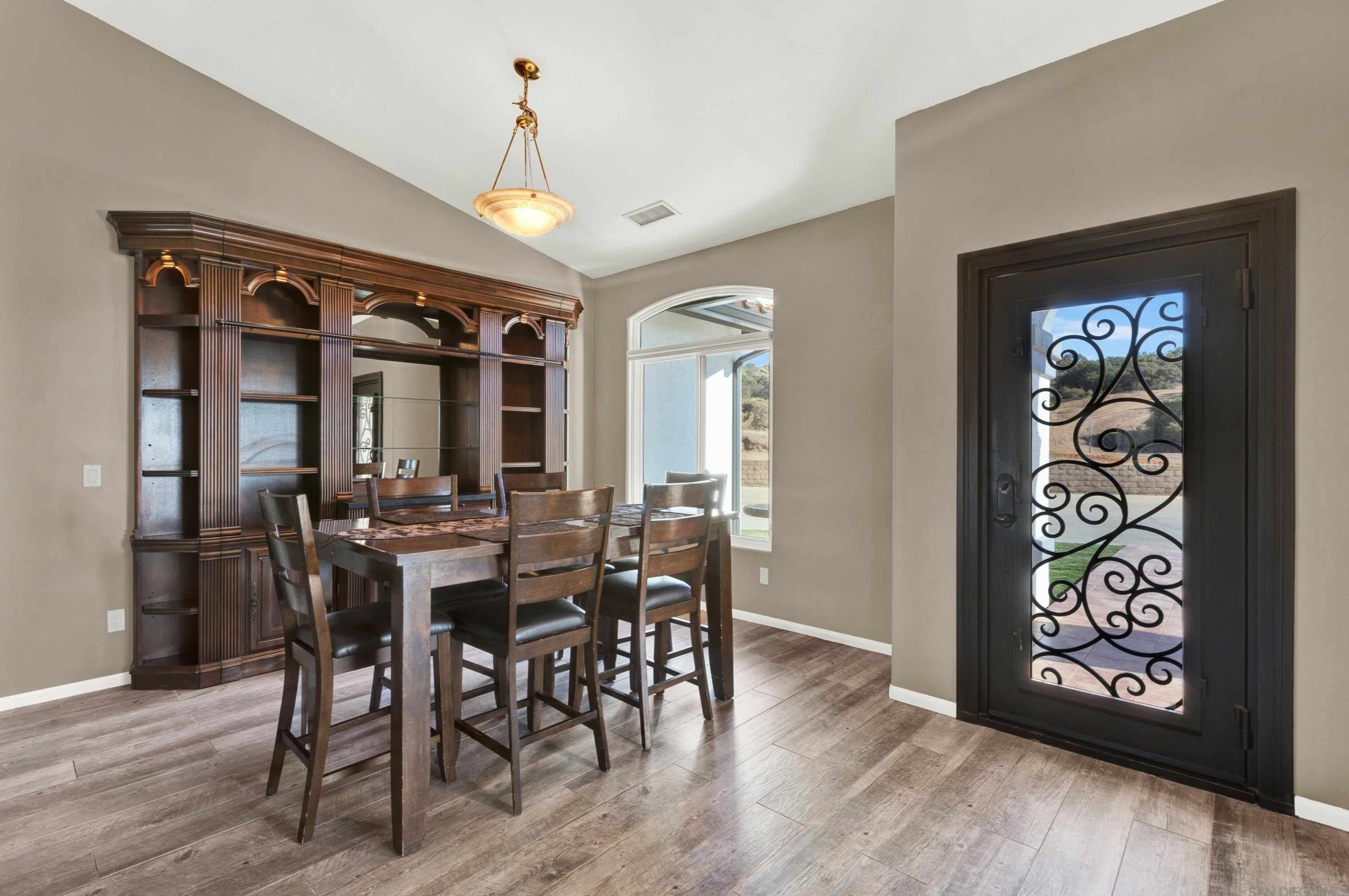 4539 Alpine, Alpine CA  91901-2110 exterior