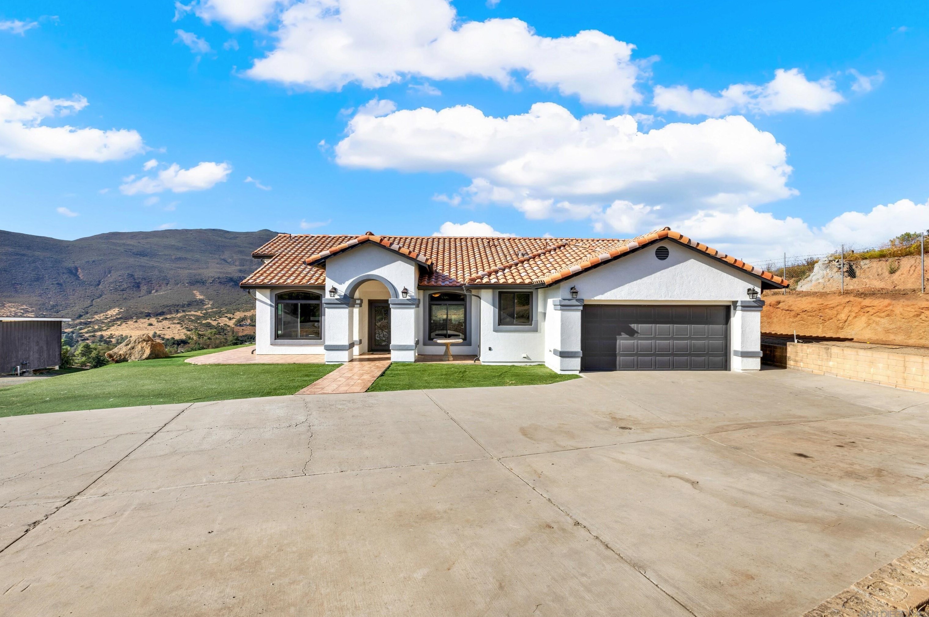 4539 Alpine, Alpine CA  91901-2110 exterior