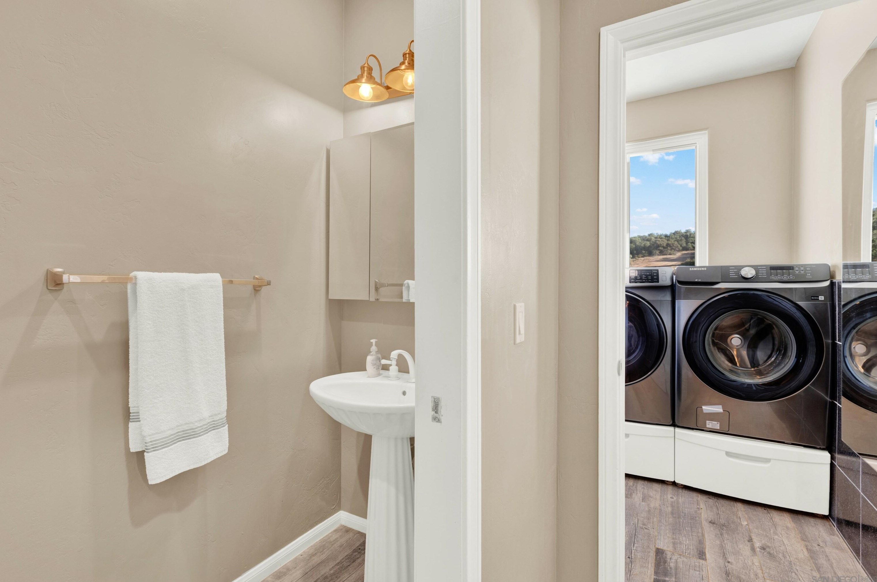 4539 Alpine, Alpine CA  91901-2110 exterior