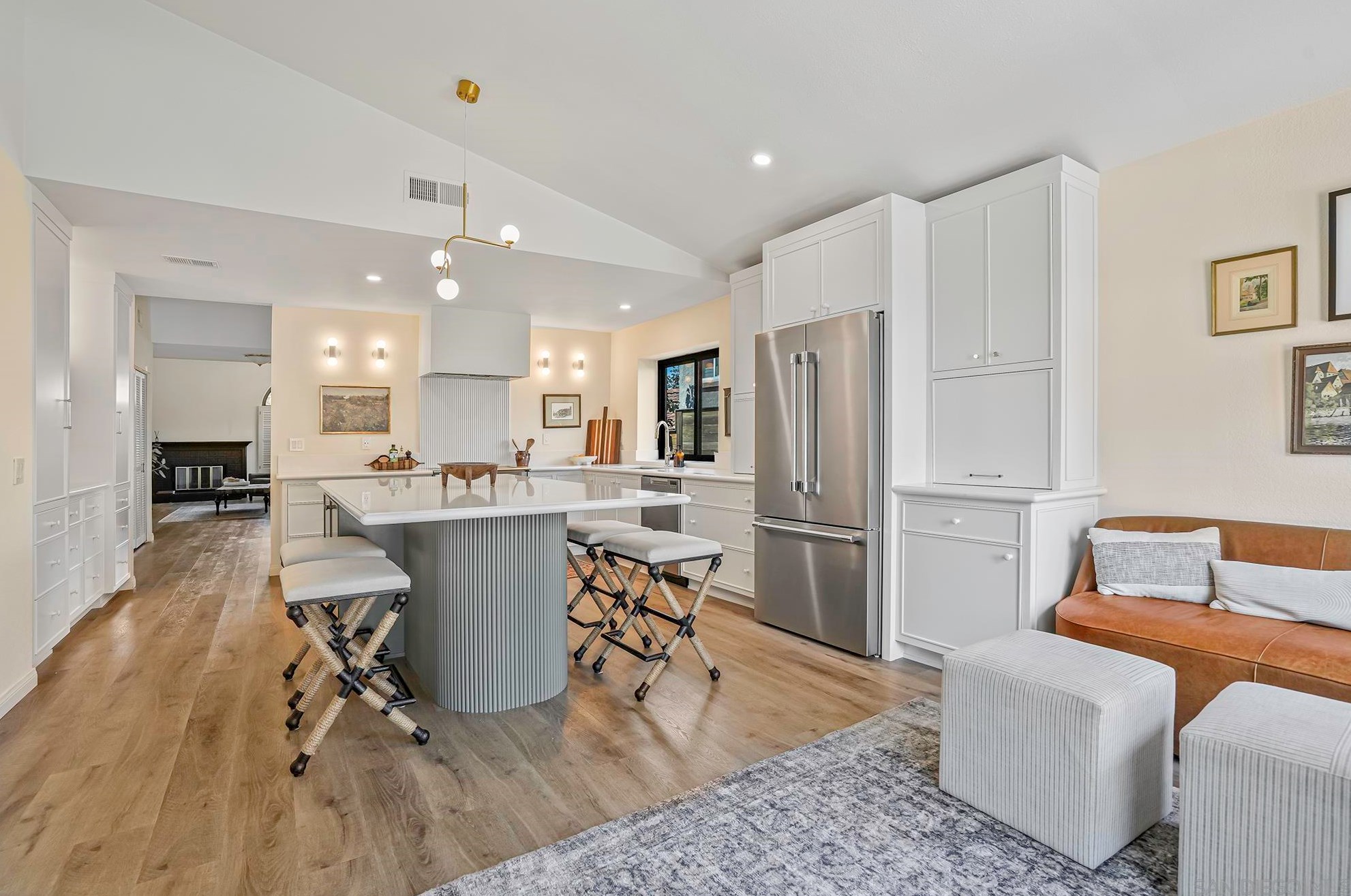 1776 Avenida La Posta, Encinitas CA  92024-5668 exterior