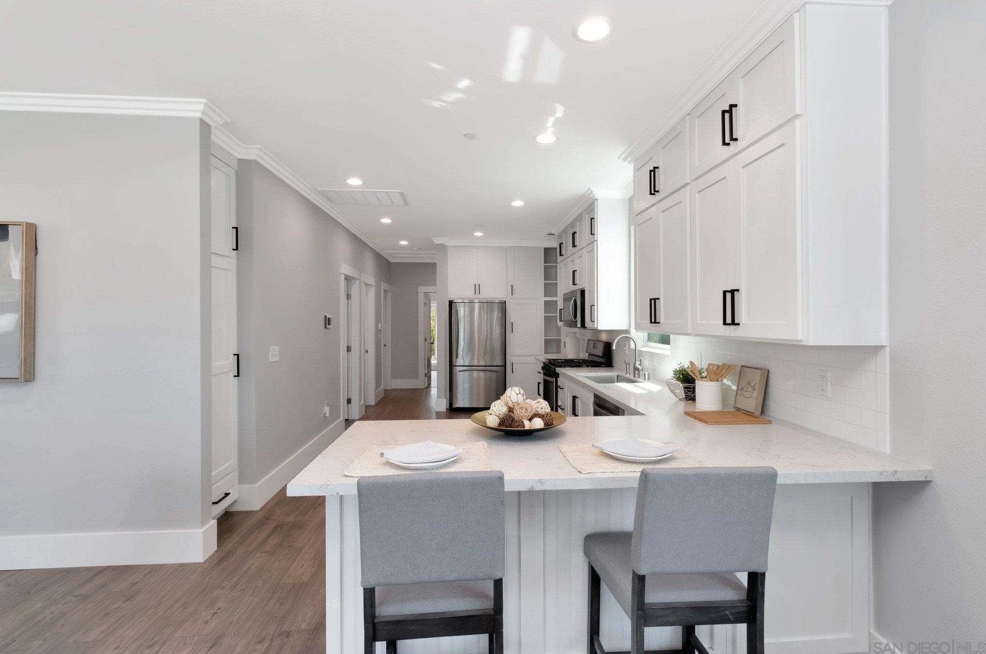 4225 J St, San Diego CA  92102-4411 exterior