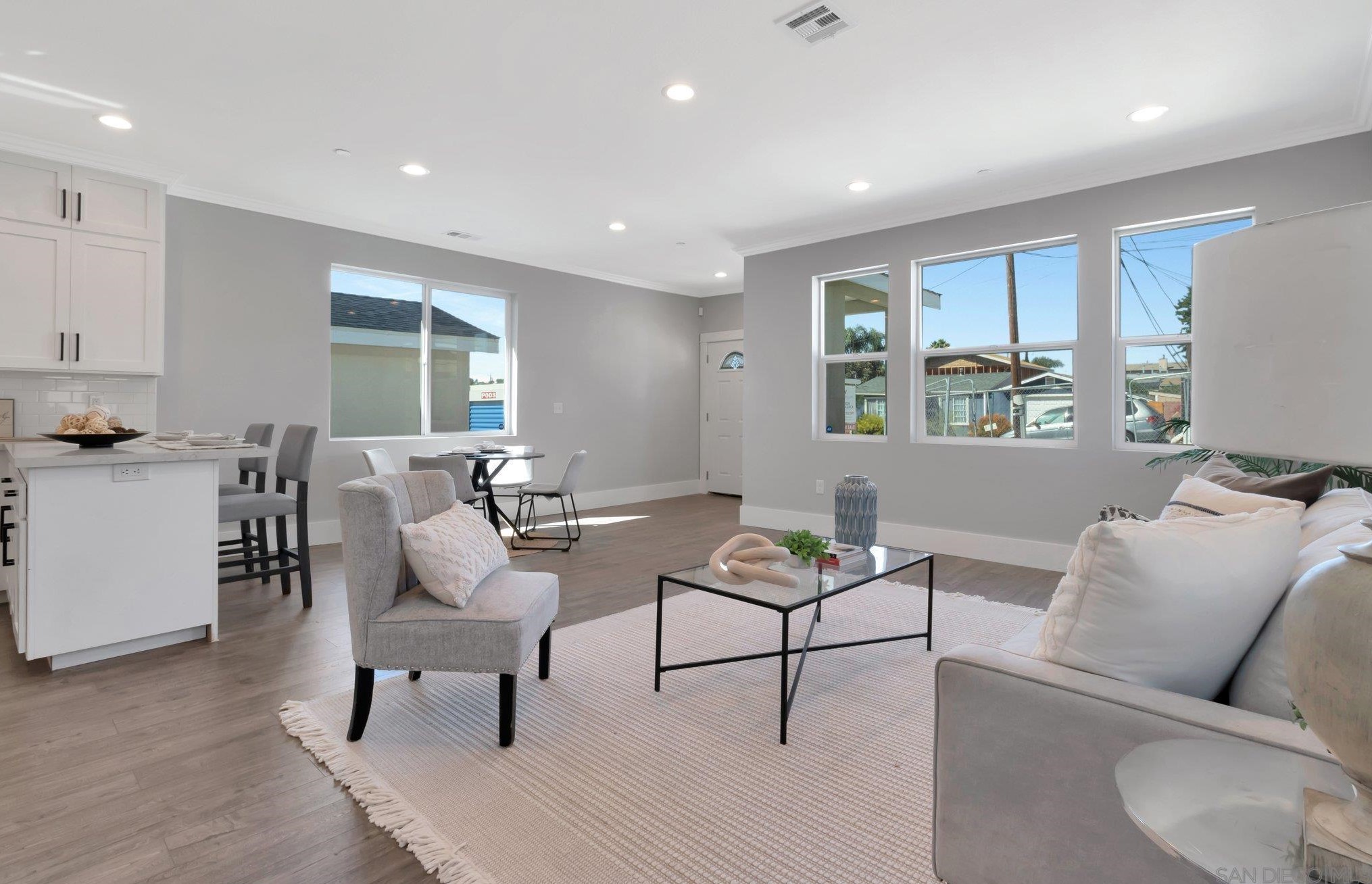 4225 J St, San Diego CA  92102-4411 exterior