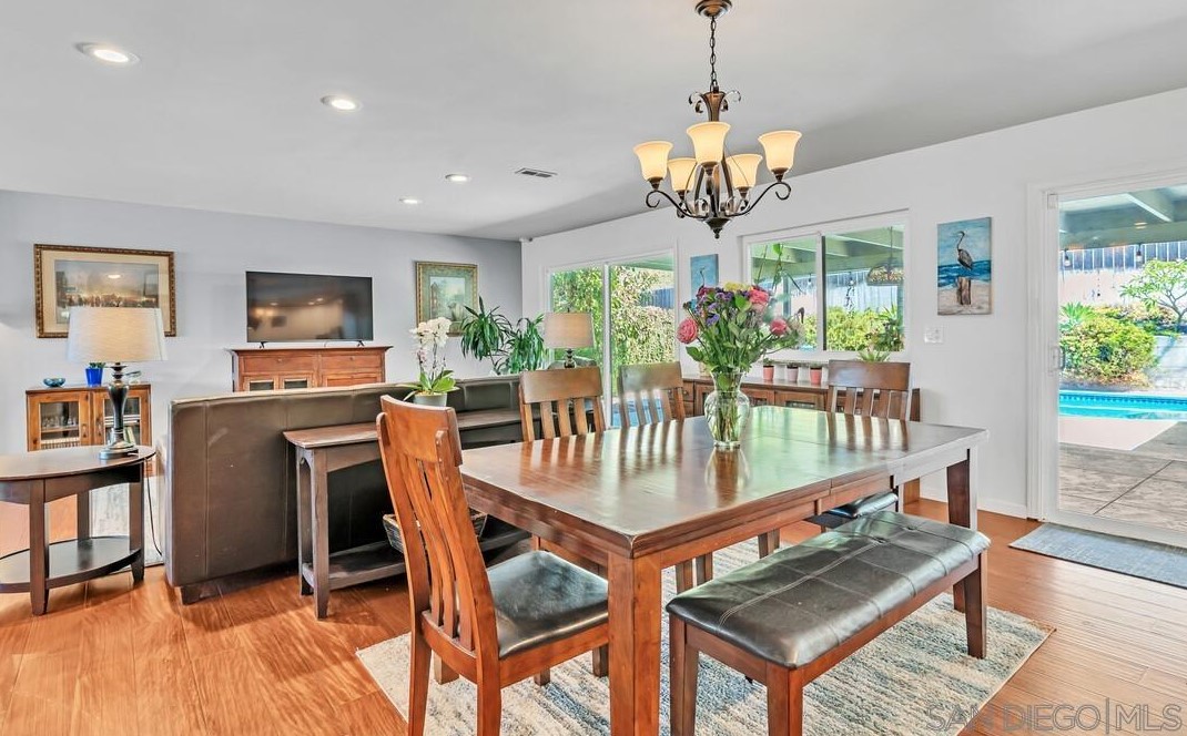 7523 Golfcrest Dr, San Diego CA 92119-1228 exterior