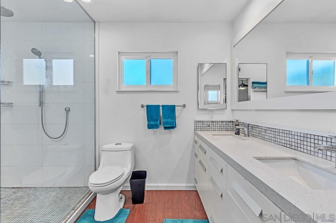 7523 Golfcrest Dr, San Diego CA 92119-1228 exterior