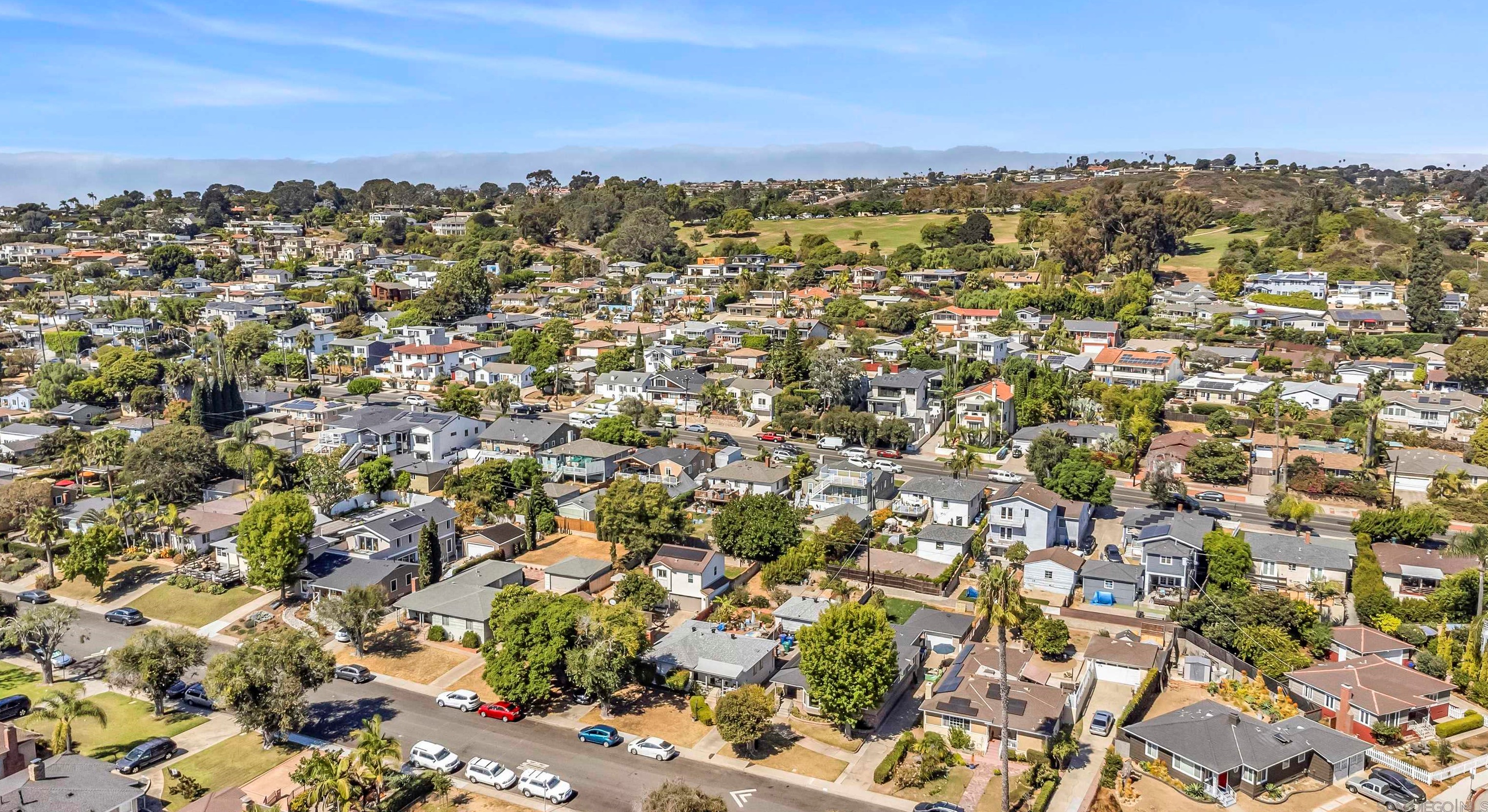 2016 Law St, San Diego CA 92109-3464 exterior