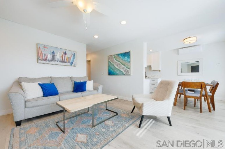 1520 Thomas Ave, San Diego CA  92109-4390 exterior