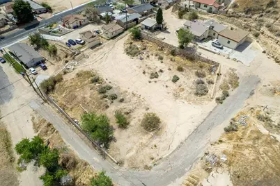  16662 1st Street #1, 2, 3, 4, 5, and 6, Victorville, CA 92395 - Photo 7