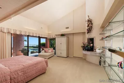  5717 Baja Mar, La Jolla, CA 92037 - Photo 9