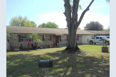 5725 Sands Point Dr Lakeland Fl 33809 Mls U7728520 Coldwell