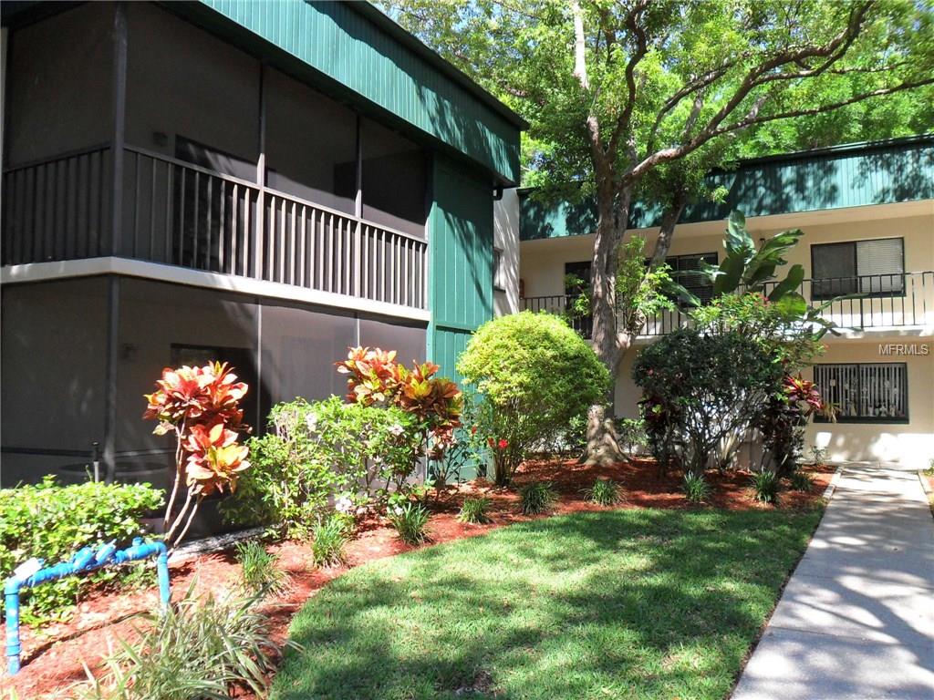 3300 Fox Chase Cir N Unit 215 Palm Harbor FL 34683 MLS U7827316