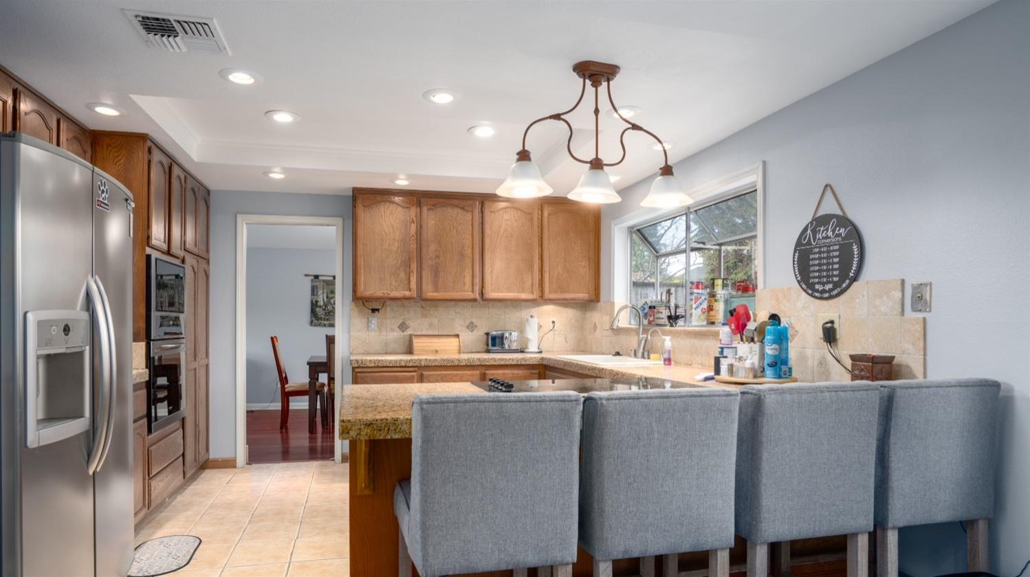 8420 Conover Dr, Citrus Heights CA  95610-0838 exterior