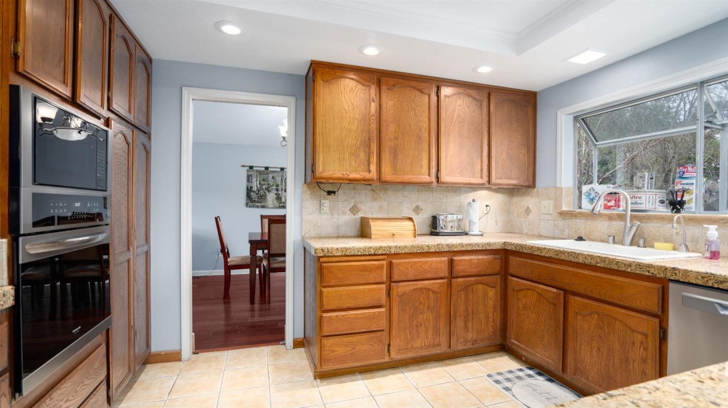 8420 Conover Dr, Citrus Heights CA  95610-0838 exterior