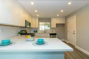 690 Acacia Ave, Sacramento, CA 95815 - Photo 7