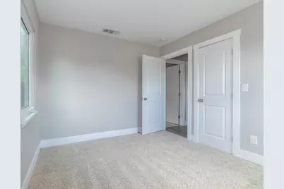 690 Acacia Avenue, Sacramento, CA 95815 - Photo 15