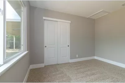 690 Acacia Avenue, Sacramento, CA 95815 - Photo 13