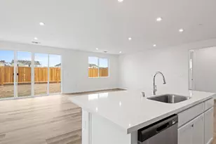 1131 Camomile Dr, Plumas Lake, CA 95961 - Photo 23