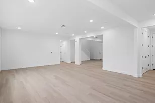 2009 Gentle Rain Dr, Roseville, CA 95747 - Photo 11