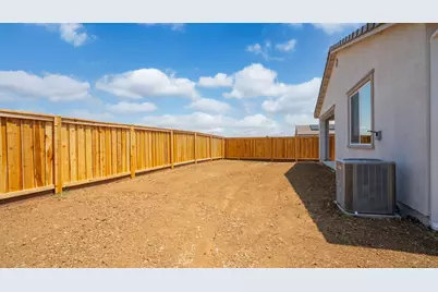 1095 Camomile Drive, Plumas Lake, CA 95961 - Photo 35