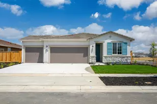 1095 Camomile Dr, Plumas Lake, CA 95961 - Photo 3