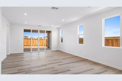 1095 Camomile Drive, Plumas Lake, CA 95961 - Photo 13