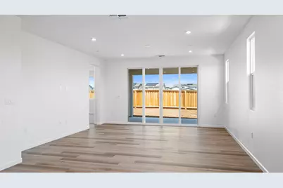 1095 Camomile Drive, Plumas Lake, CA 95961 - Photo 11