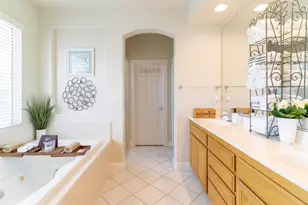 34676 Canvas Back St, Woodland, CA 95695 - Photo 5