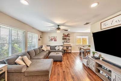 8232 Garry Oak Drive, Citrus Heights, CA 95610 - Photo 5