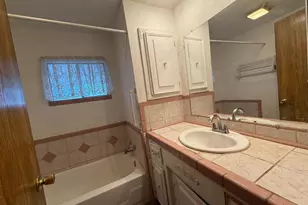 5835 Cherokee Rd, Stockton, CA 95215 - Photo 17