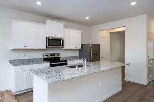 2290 Travis Ct, Newman, CA 95360 - Photo 3