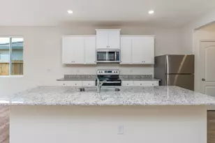 2290 Travis Ct, Newman, CA 95360 - Photo 5