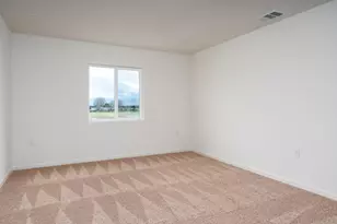 2290 Travis Ct, Newman, CA 95360 - Photo 9