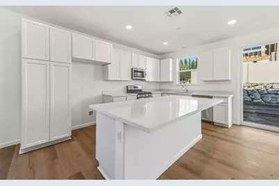 318 Shamrock Dr, Grass Valley, CA 95949 - Photo 3