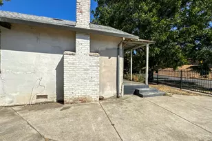 2125 E Myrtle St, Stockton, CA 95205 - Photo 27