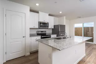 2272 Travis Ct, Newman, CA 95360 - Photo 3