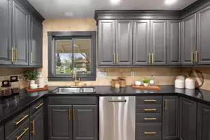 181 Lagomarsino Way, Sacramento, CA 95819 - Photo 15