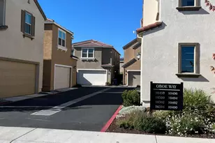 10502 Oboe Way, Elk Grove, CA 95757 - Photo 3