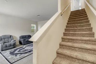 301 Maidenbrook Lane, Sacramento, CA 95823 - Photo 9