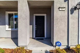 301 Maidenbrook Ln, Sacramento, CA 95823 - Photo 3