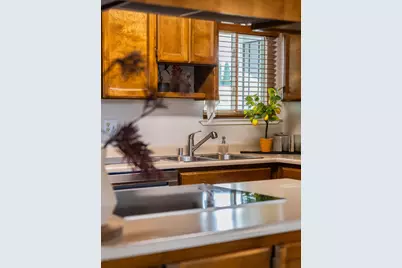 8012 Dicus Court, Citrus Heights, CA 95621 - Photo 13