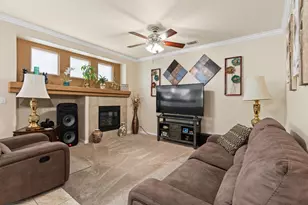 8325 Almadine Dr, Sacramento, CA 95829 - Photo 21