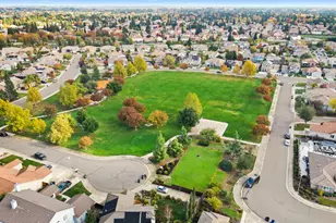 8325 Almadine Dr, Sacramento, CA 95829 - Photo 47