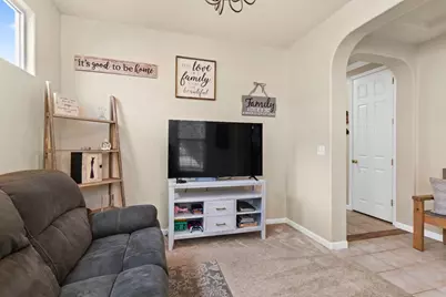 8325 Almadine Drive, Sacramento, CA 95829 - Photo 9