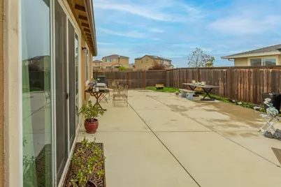 8801 Prelude Way, Elk Grove, CA 95757 - Photo 5