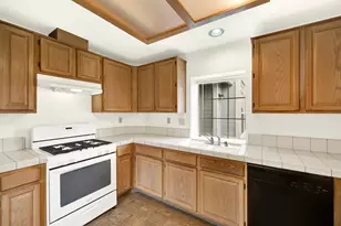 8609 Valley Rim Way, Antelope, CA 95843 - Photo 19